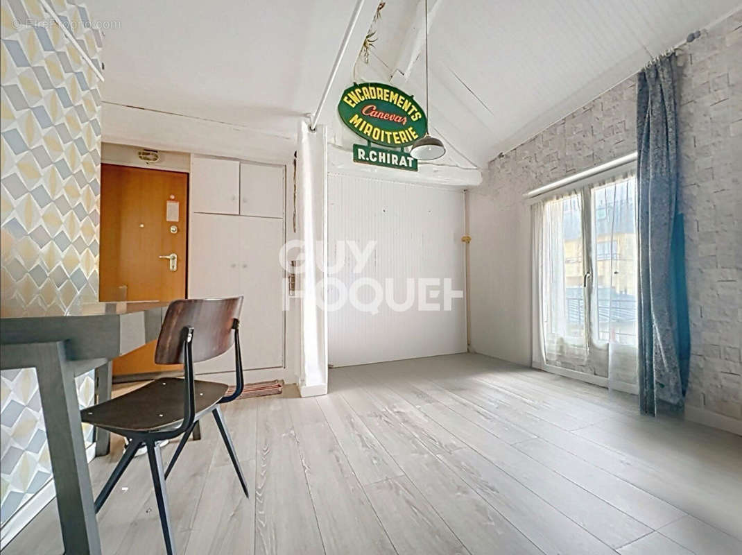 Appartement à STAINS