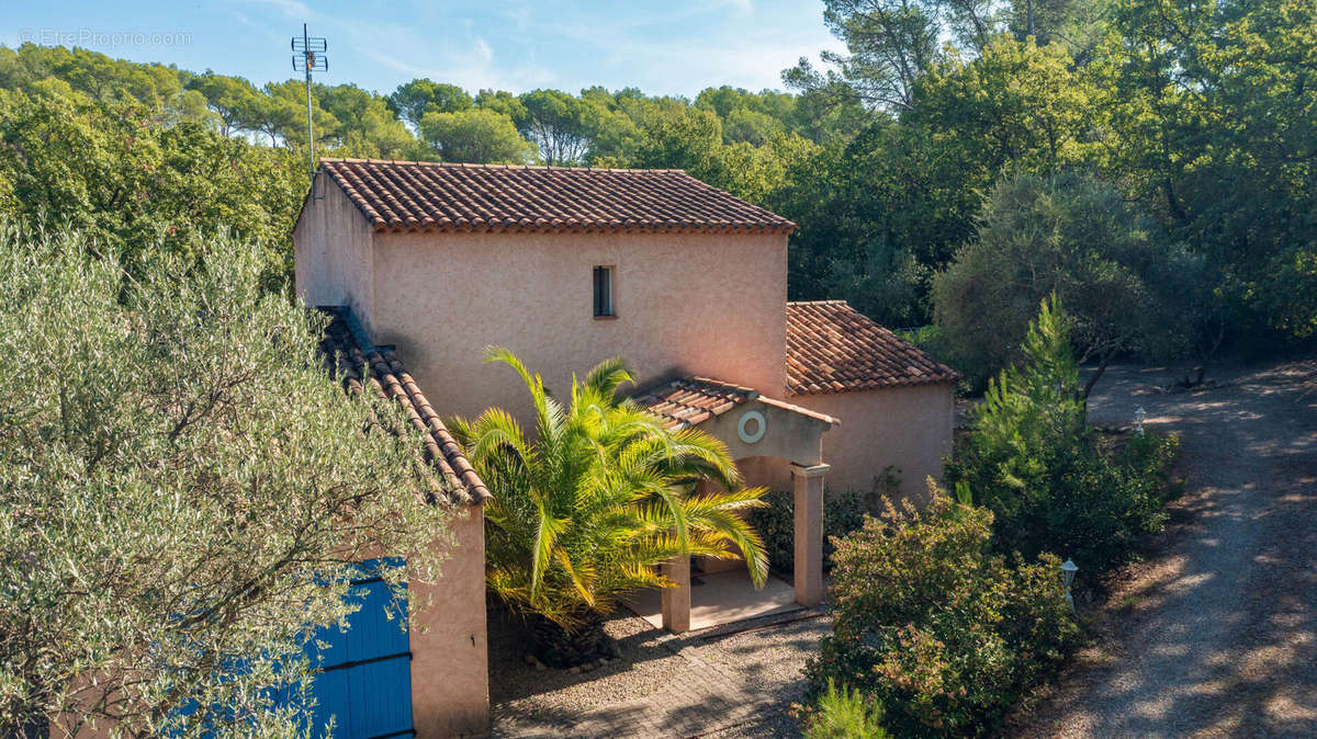 Maison à LORGUES