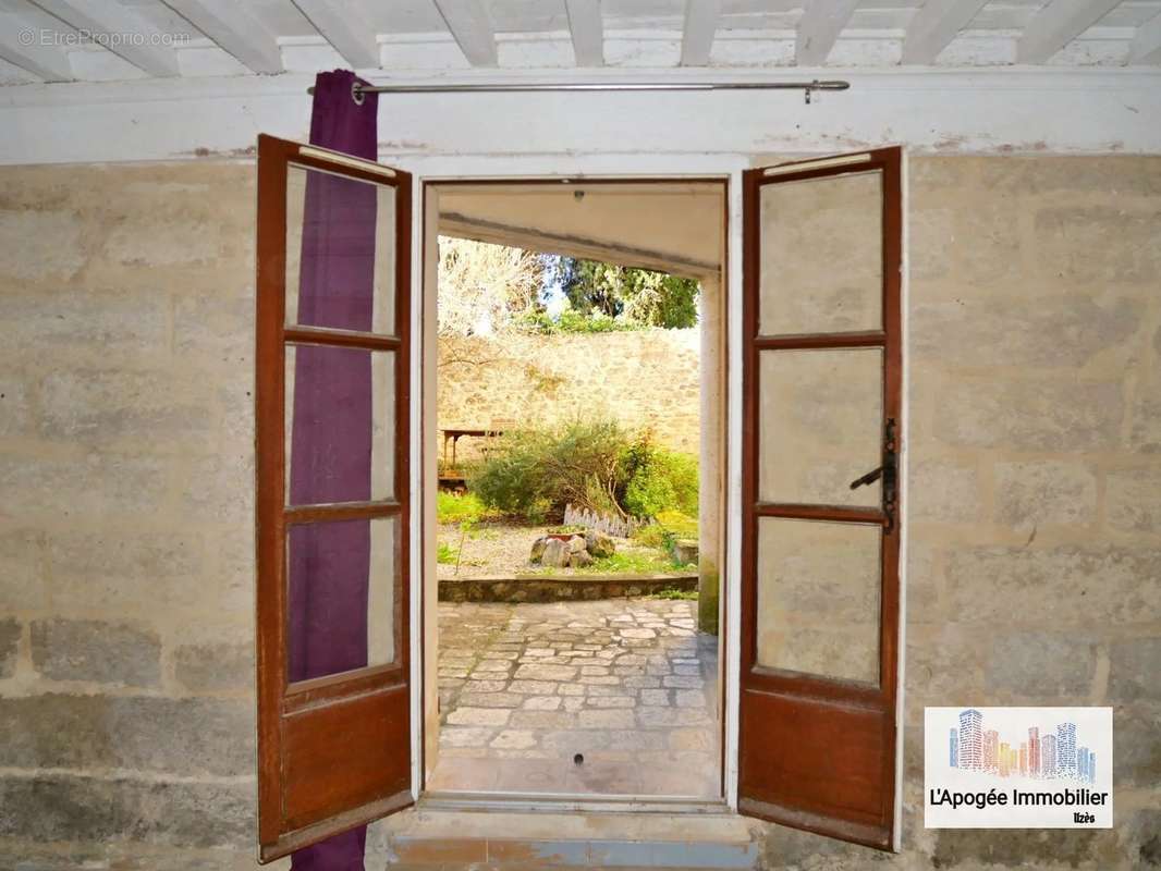 Appartement à UZES