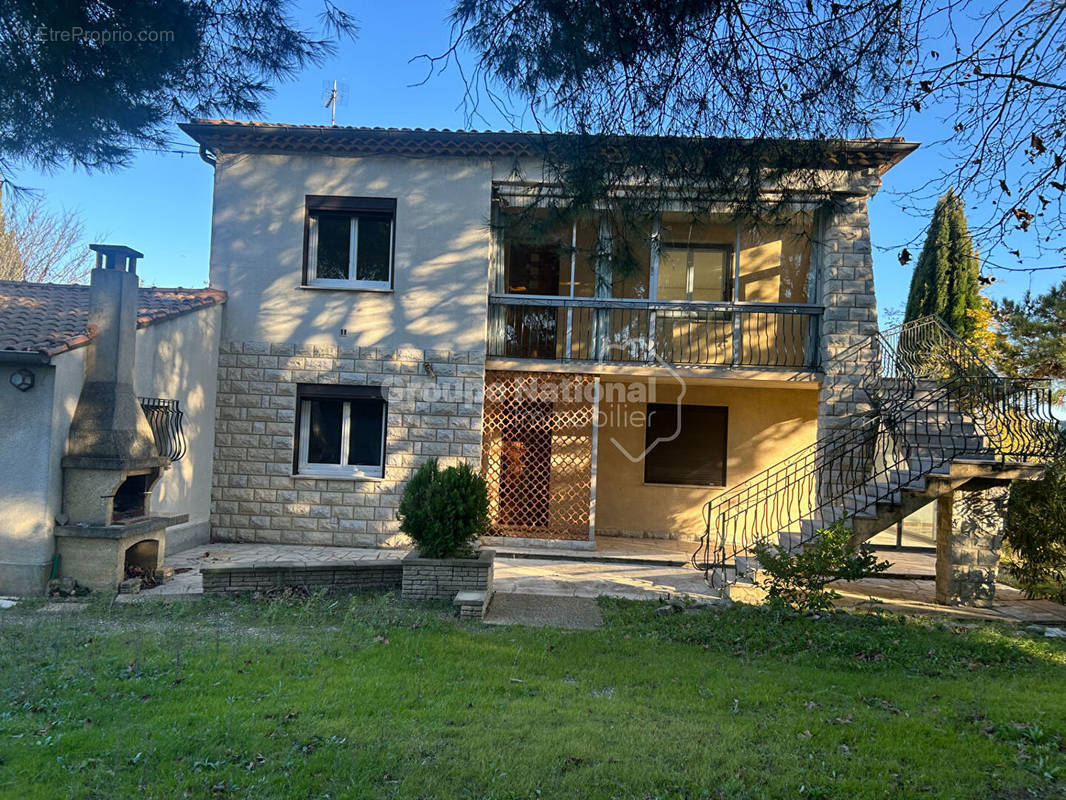 Maison à ROQUEMAURE