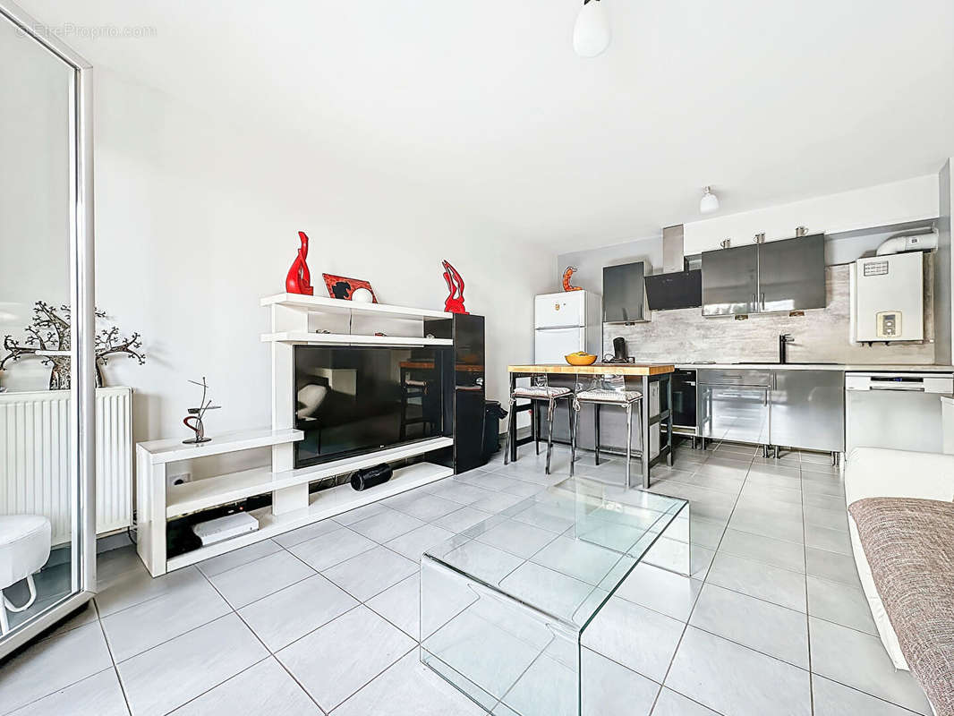 Appartement à MARSEILLE-16E