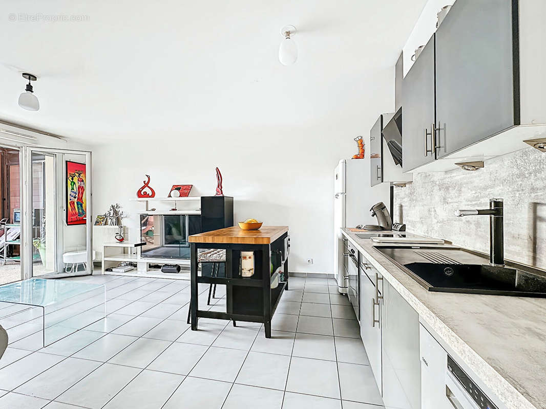 Appartement à MARSEILLE-16E