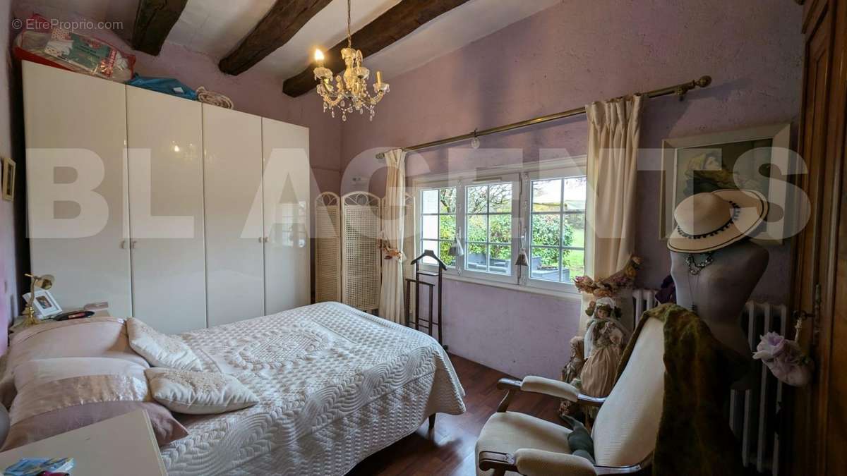 Chambre2 - Maison à CHATEAU-LA-VALLIERE