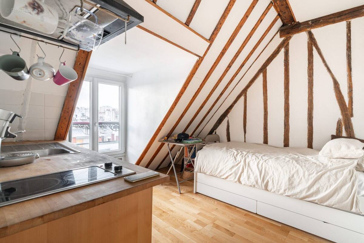 Appartement à PARIS-10E