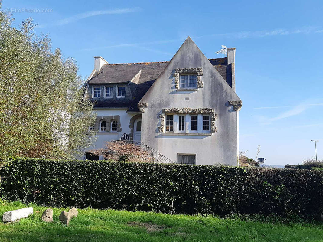 Maison à AUDIERNE