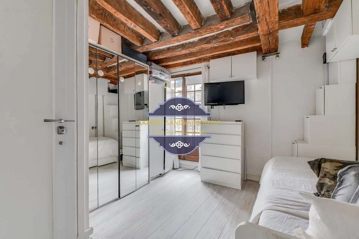 Appartement à PARIS-6E