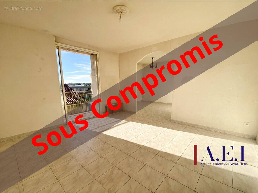 Appartement à SIX-FOURS-LES-PLAGES