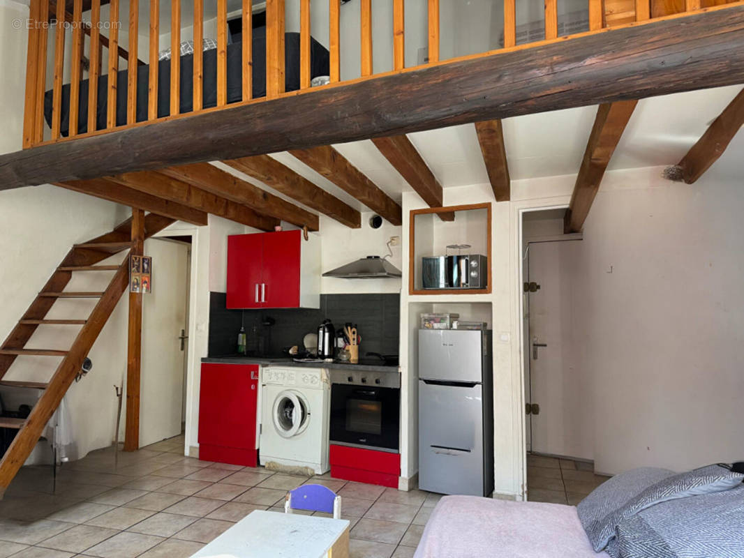 Appartement à MARSEILLE-8E