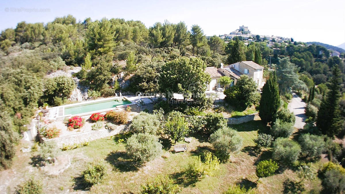 Maison à LE BARROUX