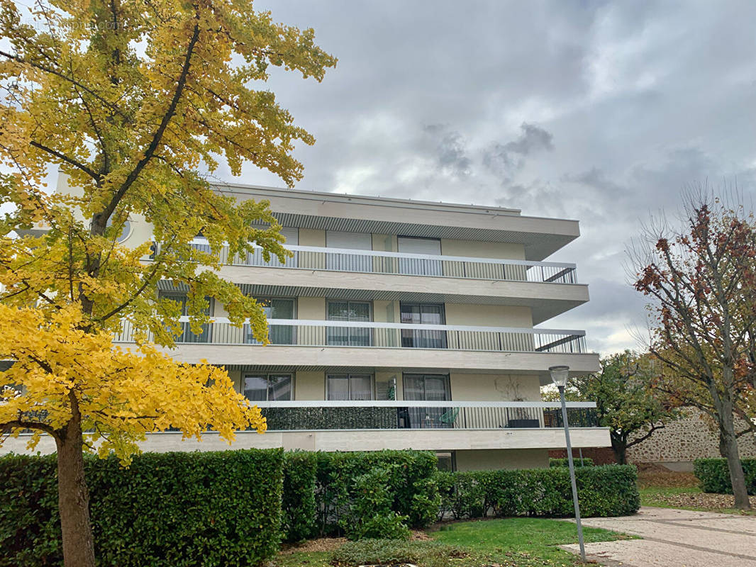 Appartement à MAISONS-LAFFITTE