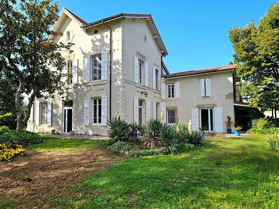 Maison à ROMANS-SUR-ISERE