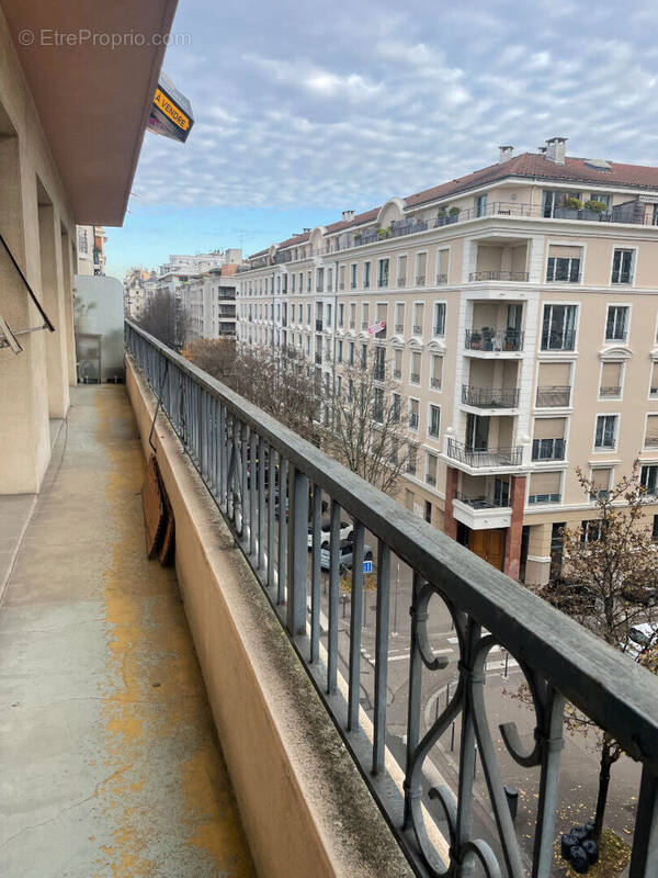 Appartement à LYON-6E