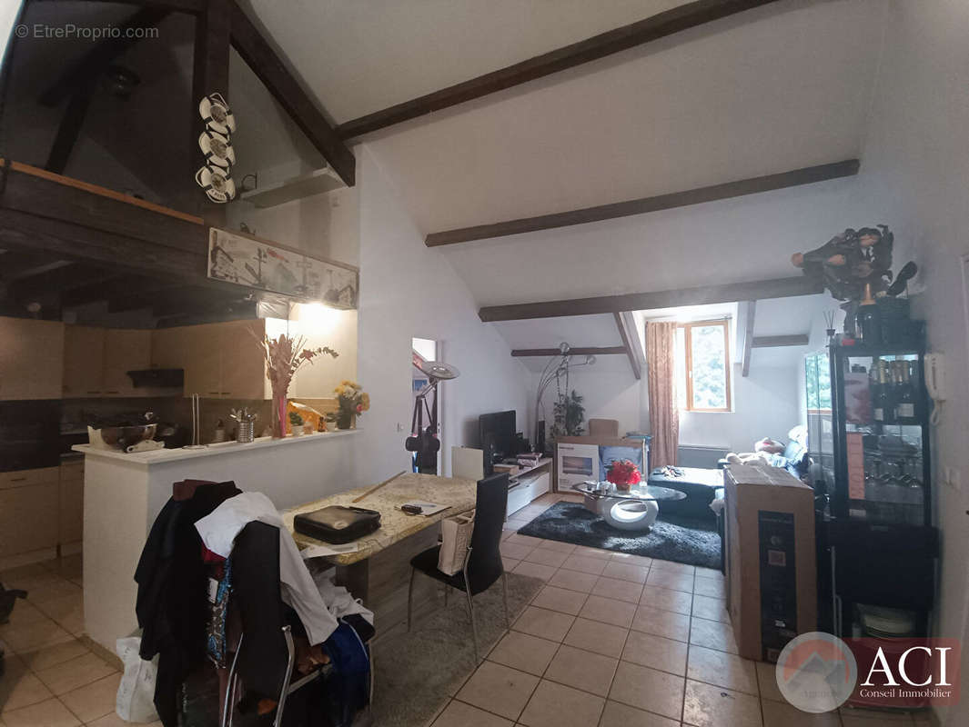 Appartement à MERU