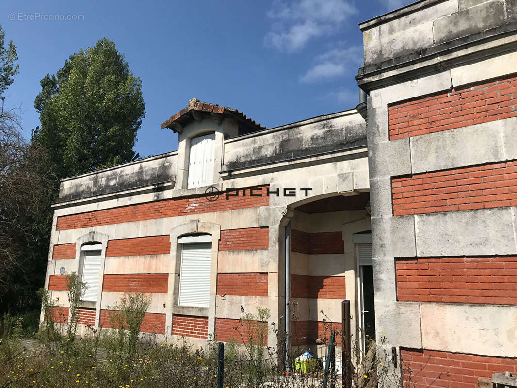 Maison à COGNAC