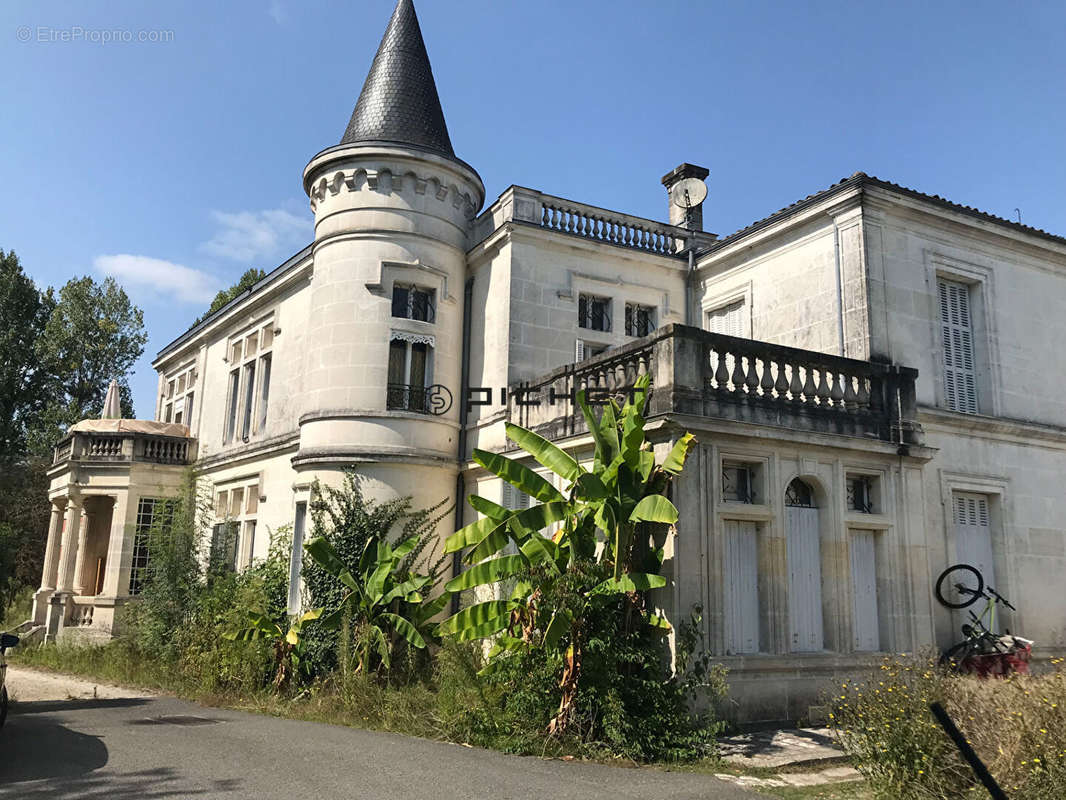 Maison à COGNAC