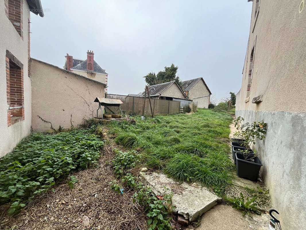 Appartement à IVOY-LE-PRE