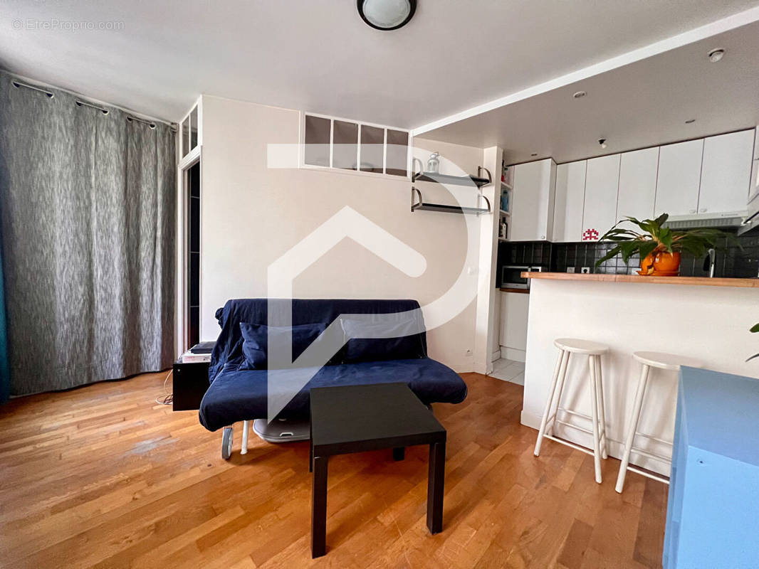 Appartement à PARIS-17E