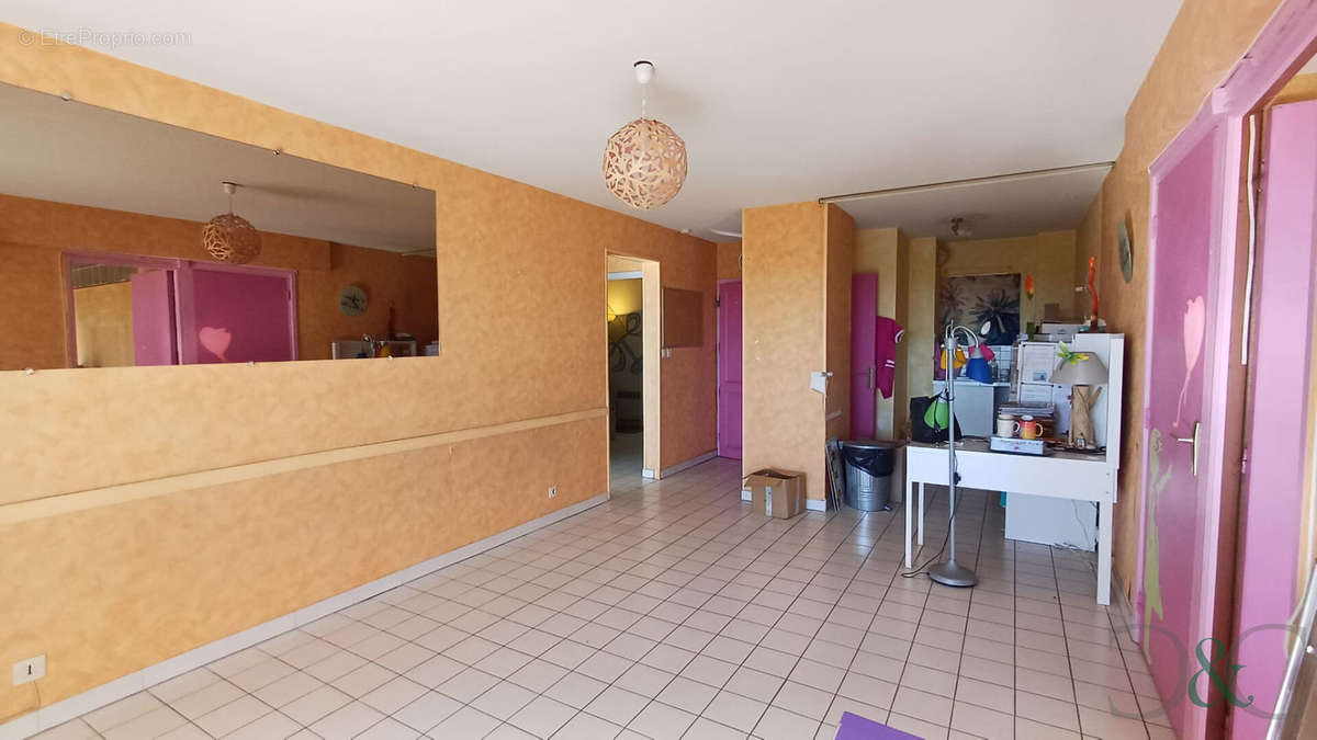 Appartement à BORMES-LES-MIMOSAS