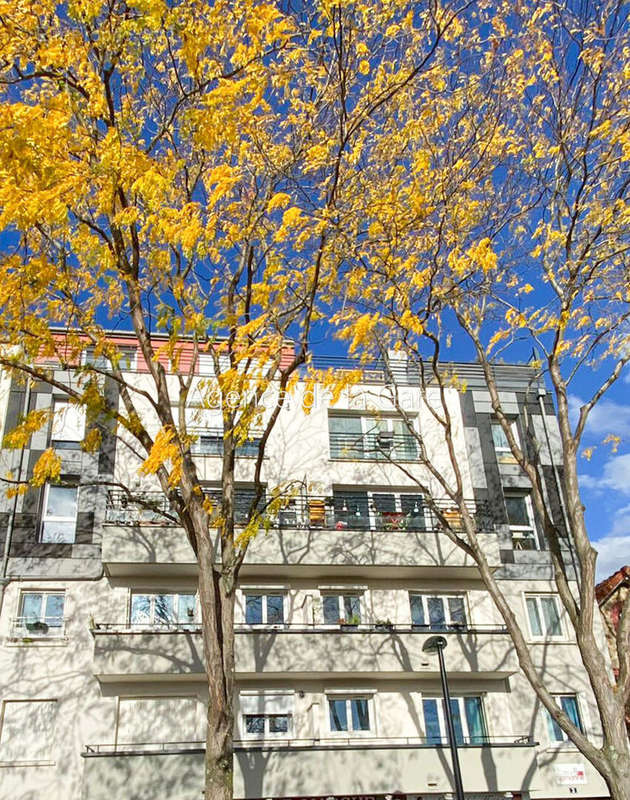 Appartement à SARTROUVILLE