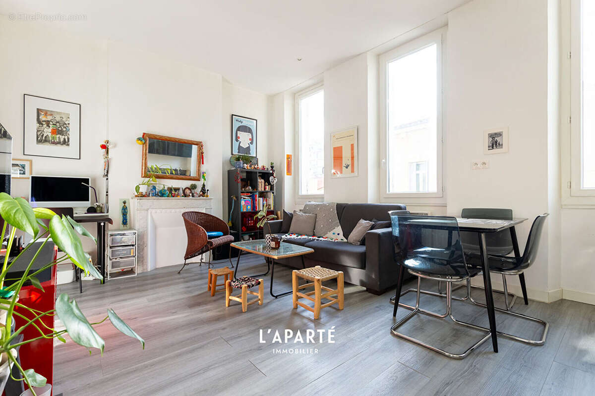 Appartement à MARSEILLE-7E