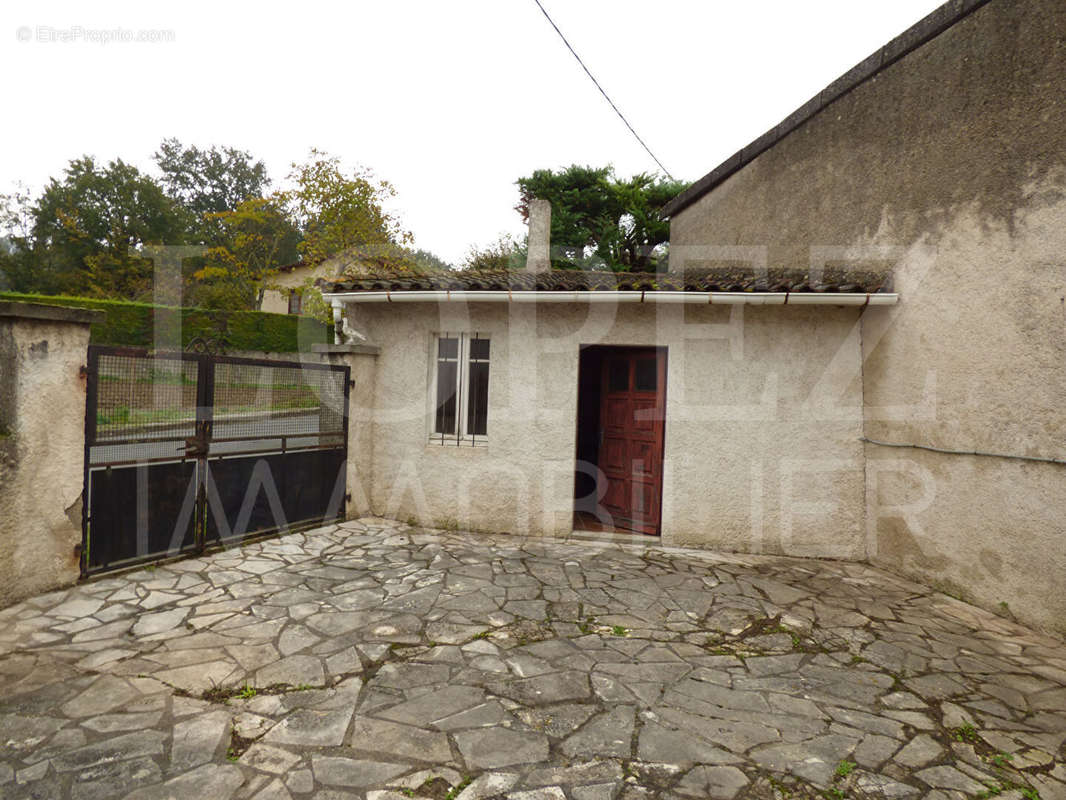 Maison à VIVIERS-LES-MONTAGNES