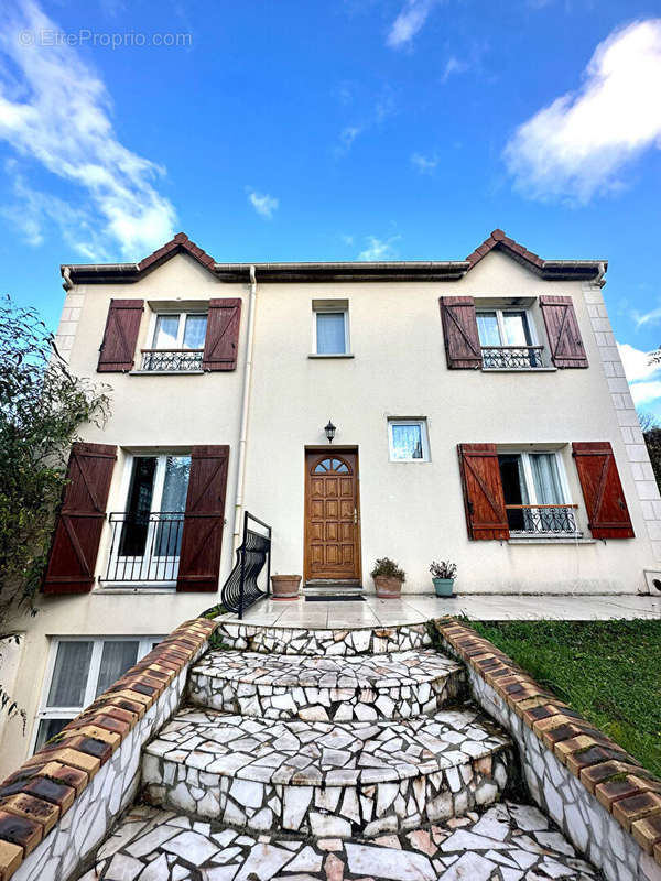 Maison à YERRES