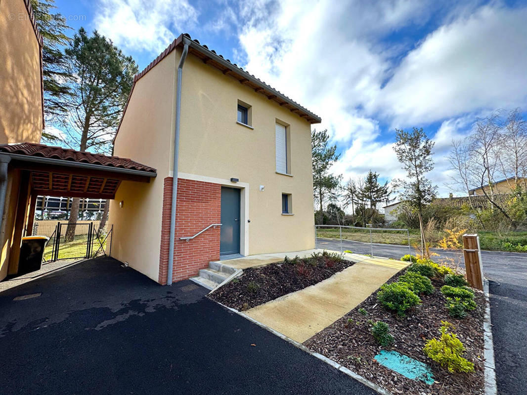 Maison à BAZIEGE