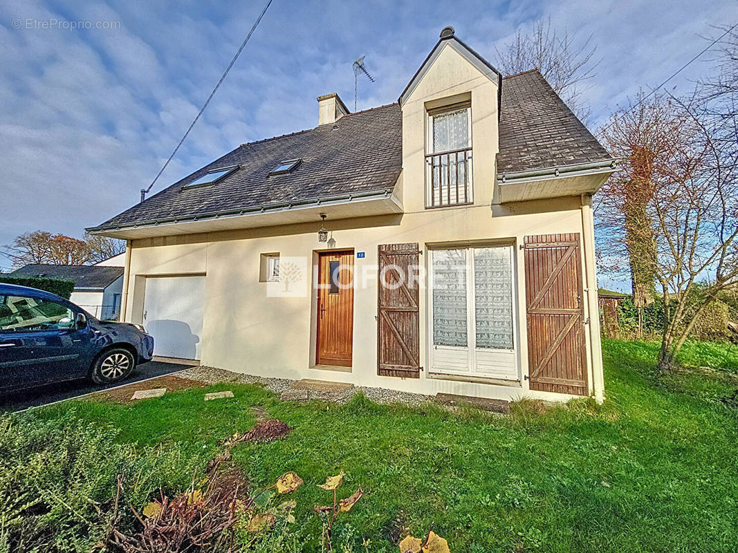 Maison à GUILLIERS