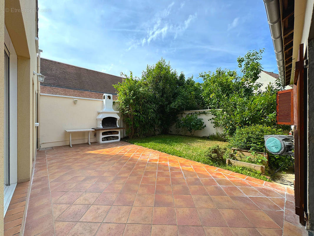 Maison à CARRIERES-SUR-SEINE