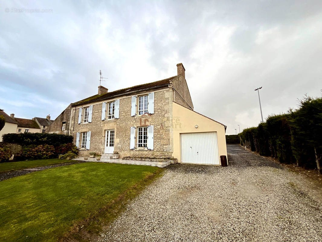 Maison à SAINT-SYLVAIN