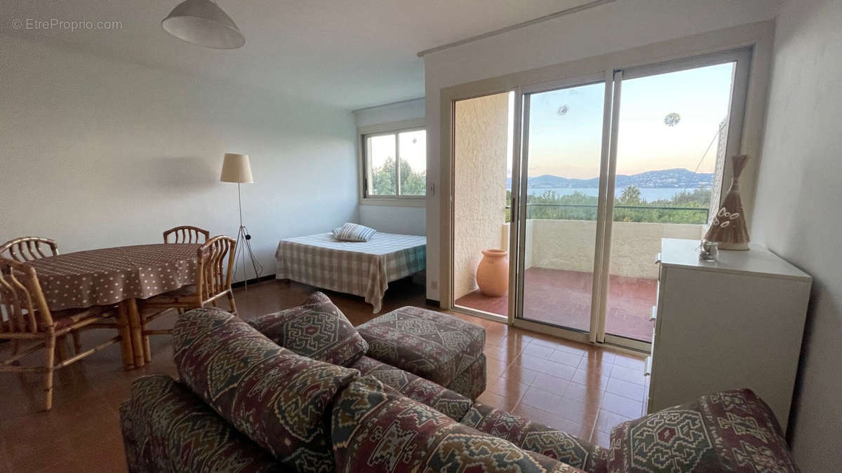 Appartement à HYERES