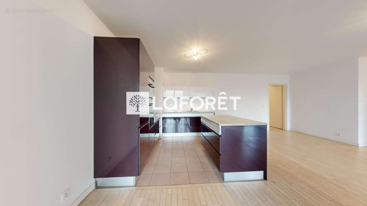 Appartement à NANTERRE