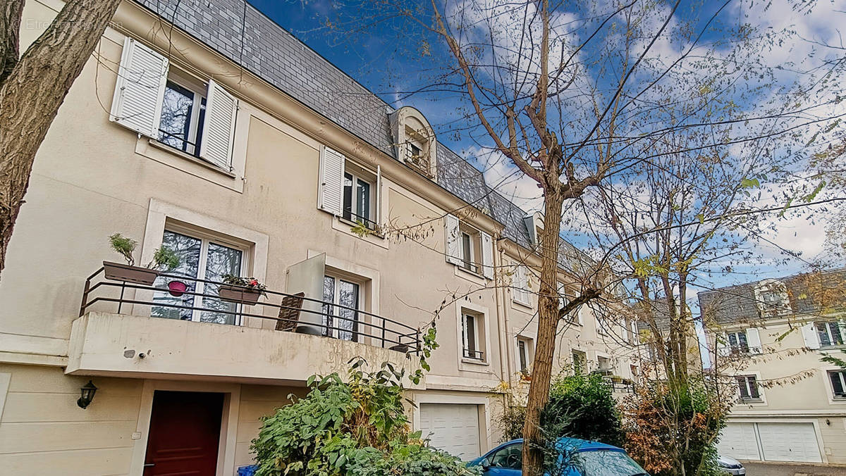 Appartement à ROSNY-SOUS-BOIS