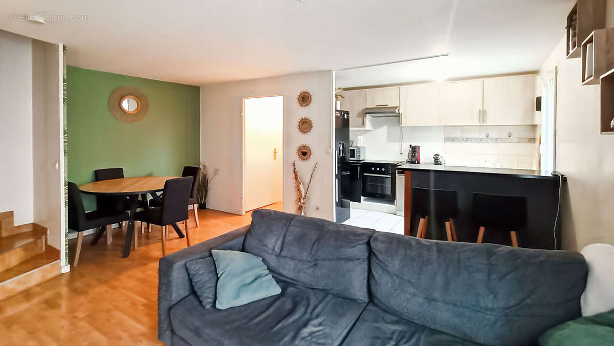 Appartement à ROSNY-SOUS-BOIS