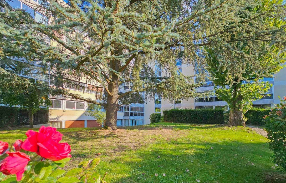 Appartement à LE CHESNAY