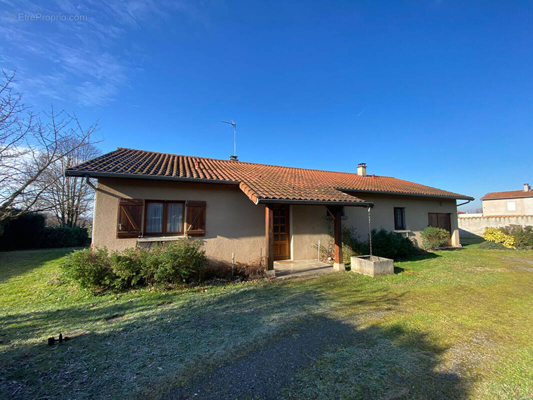 Maison à BELLEGARDE-EN-FOREZ