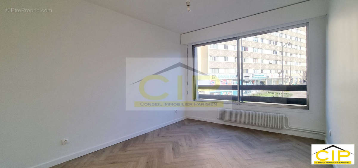 Appartement à PARIS-19E