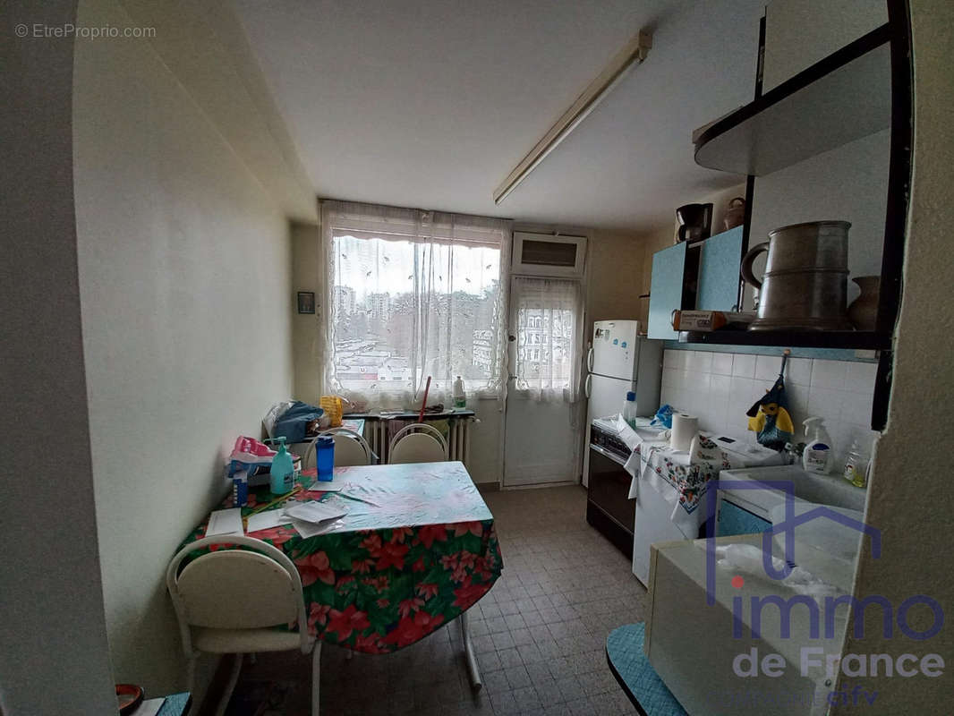 Appartement à SAINT-ETIENNE