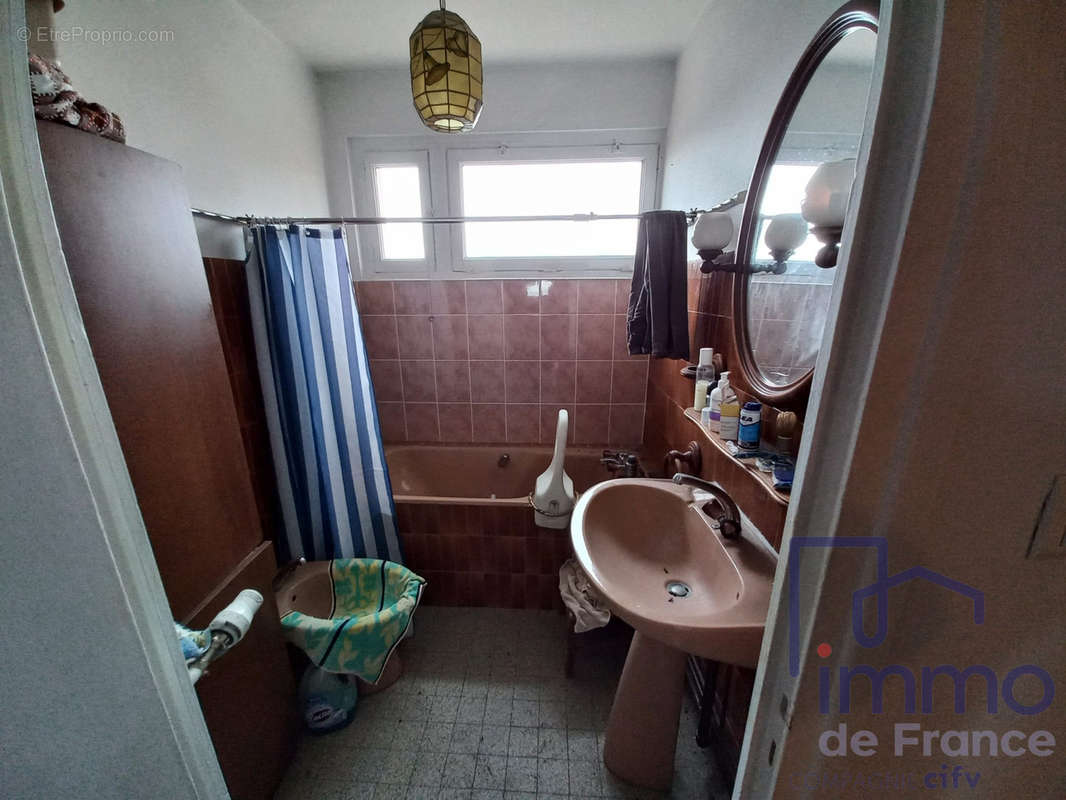 Appartement à SAINT-ETIENNE