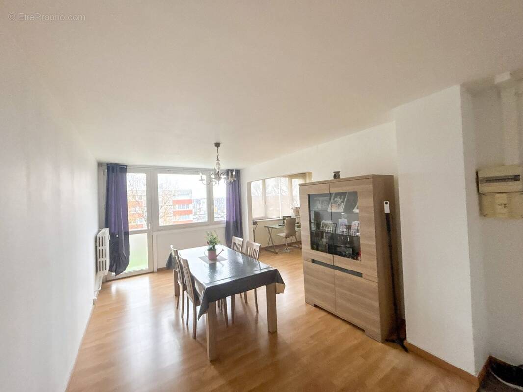 Appartement à LYS-LEZ-LANNOY