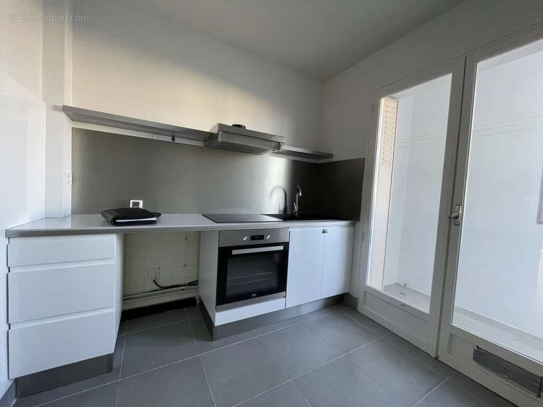 Appartement à AUREILHAN