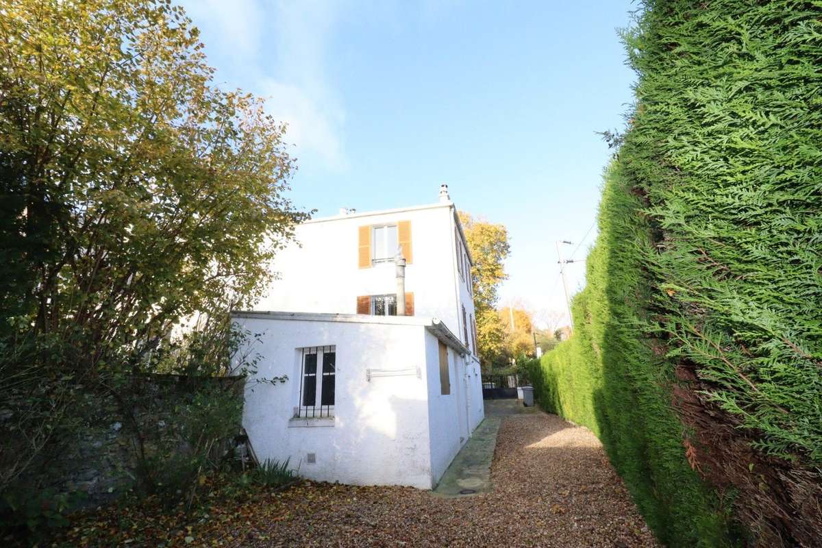 Appartement à LOUVECIENNES