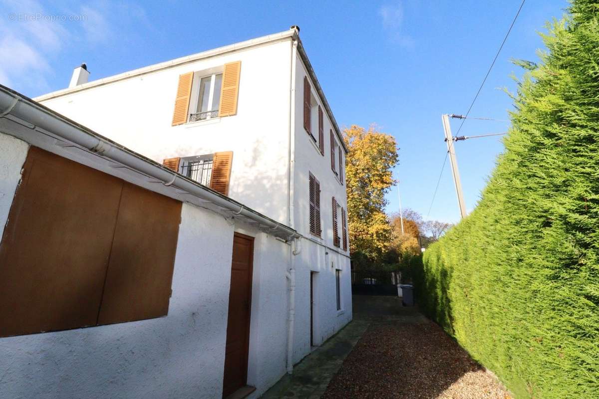 Appartement à LOUVECIENNES