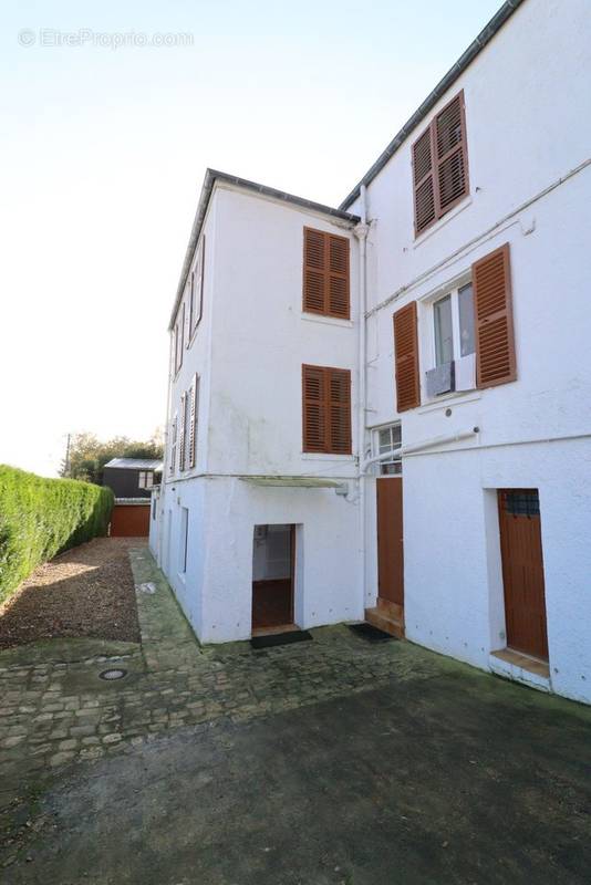 Appartement à LOUVECIENNES