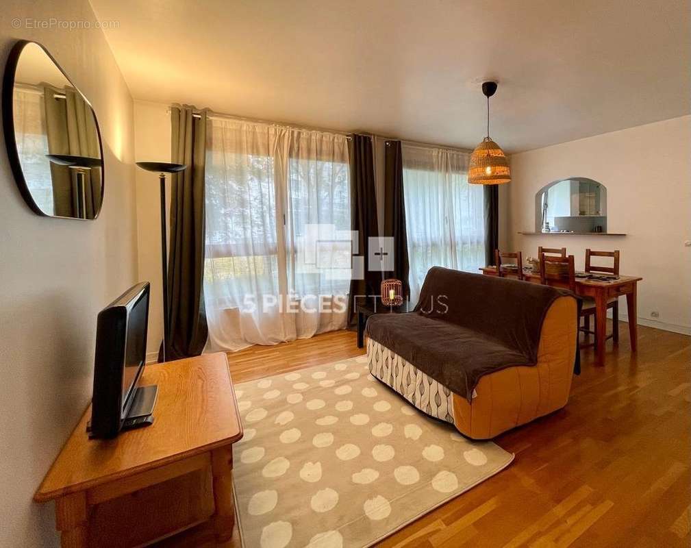 Appartement à ISSY-LES-MOULINEAUX