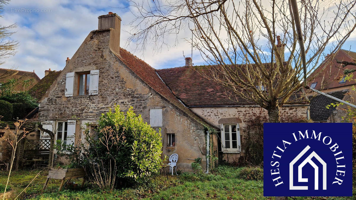 Maison à EPOISSES