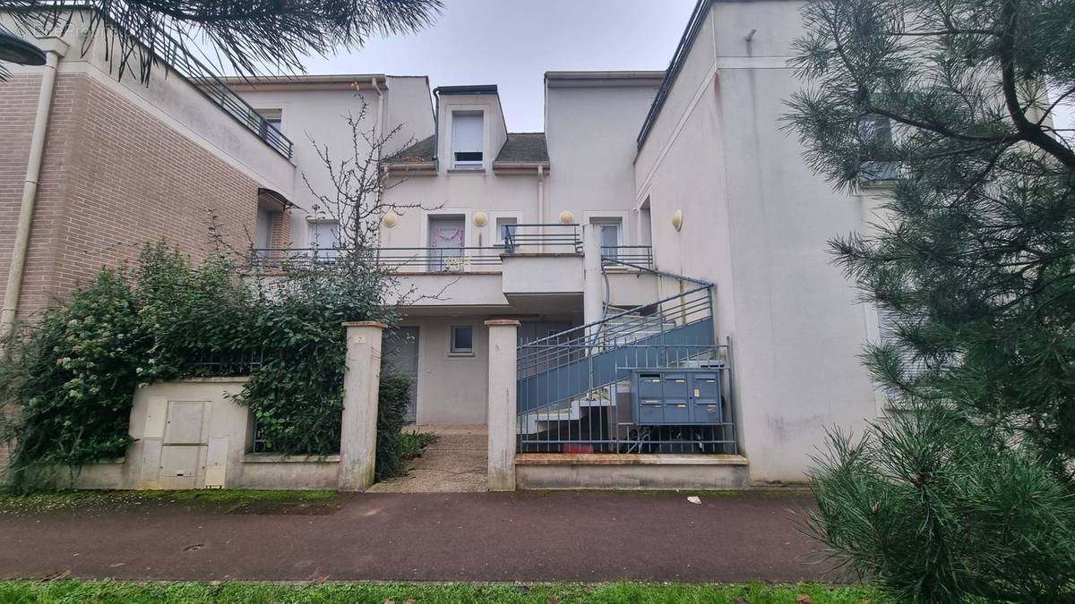 Appartement à SAINT-PIERRE-DU-PERRAY