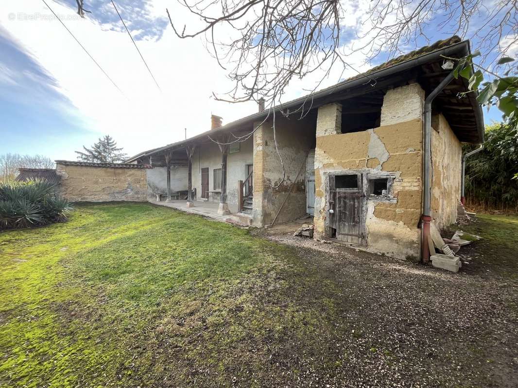 Maison à SAINT-JULIEN-SUR-VEYLE