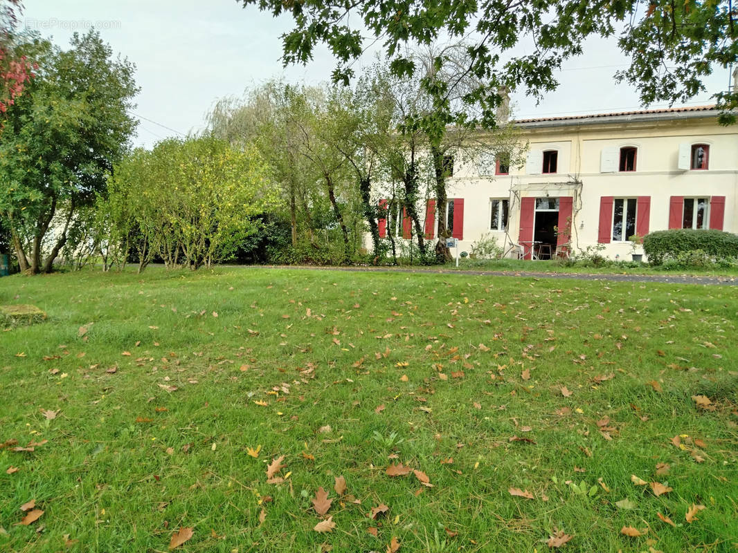 Maison à LE PIZOU