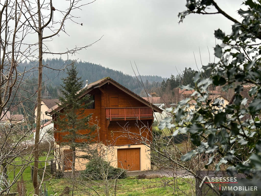 Maison à LE THOLY